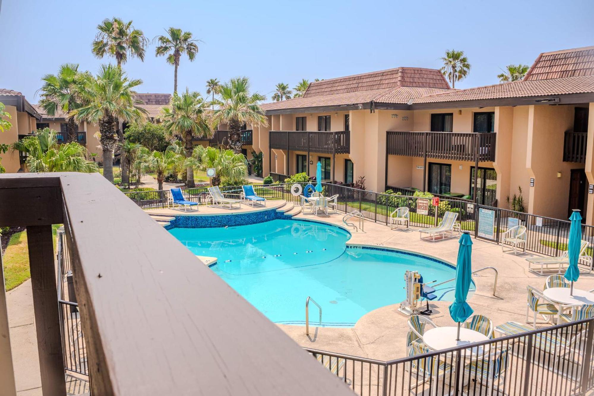 Kingfishers Retreat Serene 1Br Escape With Balcony 207 South Padre Island Exterior photo